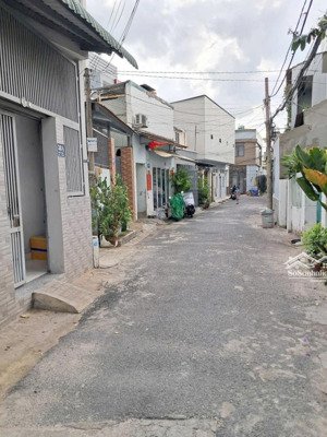 bán nhà 3 tầng mặt tiền 53m2_4x13m gần chợ tam hà tam phú thủ đức