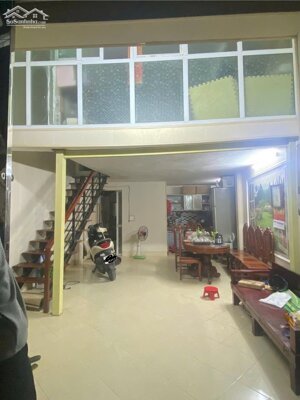 BÁN NHÀ 1.15 TỶ 2 TẦNG 40M2 ( HƯỚNG NAM ) NGÕ GIẢI PHÓNG