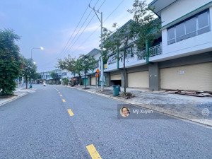 bán căn shophouse view sông kđt oasis city ngay trường đại học việt đức, sổ hồng sẵn, giá 2,15 tỷ