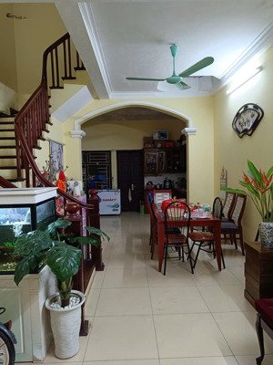 bán nhà 4 tầng phố xuân la , tây hồ dt 65m2 , mt 4m giá 14 tỷ