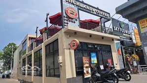 chính chủ bán nhà góc 2 mặt tiền 41 trần não - dt: 6.3 x 34m. hđt: 105 triệu/tháng - giá bán: 40 tỷ