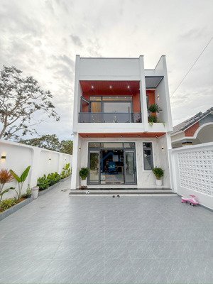 nhà 2 mặt tiền gần chợ bình chánh - 1 trệt 1 lầu 2pn chỉ 2ty4 - nh cho vay tháng đóng 10tr