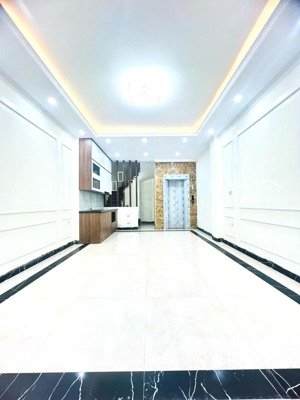 bán nhà lĩnh nam - hoàng mai : 6 tầng - có thang máy - xây mới - ngõ rộng đẹp - giá chỉ 6.3 tỷ !!