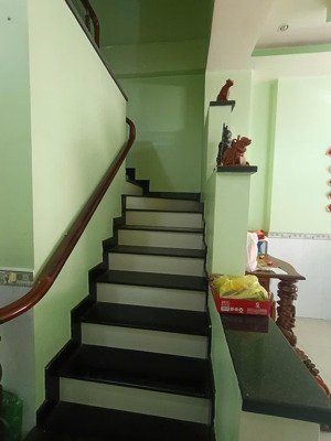 nhà đường số 1 khu tên lửa gần công viên phú lâm, giá 7,5 tỷ -dt 4m x 12m xây 3,5 lầu -giá 7,5 tỷ