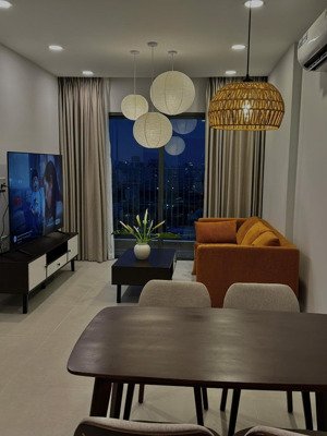 cho thuê cc park legend, 22 triệu, 100m2, 3pn, 2wc, view đẹp. lh: 