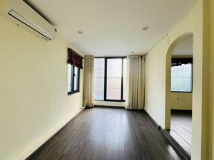 bán nhà mặt phố yên phụ nhỏ , lô góc, thoáng sáng, view hồ tây cho thuê kinh doanh dt 45m2 x 6 tầng