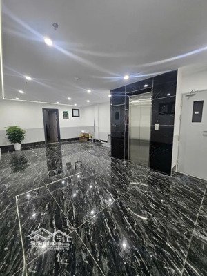 bán căn hộ dòng tiền chung cư mini cao cấp 120m 7 tầng thang máy ô tô đỗ cửa ngay đh đại nam.