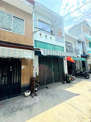 chỉ 4,75 tỷ siêu hiếm hẻm xe hơi quay đầu bình tân, sát aeon tân phú - dt: 41m (4 x 10)m - 2pn,