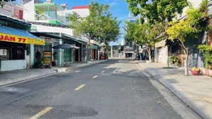 bán nhà mặt tiền khúc thừa dụ
diện tích: 317,5m (ngang 11m)
hướng: đông nam