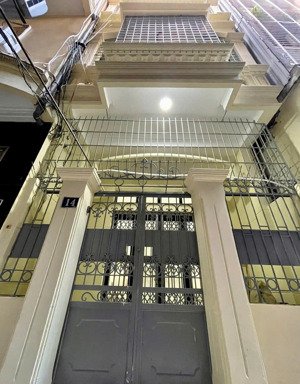 cho thuê nhà riêng ngõ 379 đội cấn, 50m x 4 tầng, 4 pn, nội thất cơ bản giá 15,5 triệu