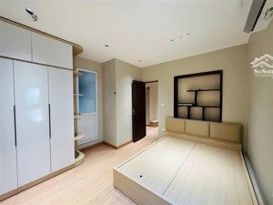 tập thể cầu giấy 75m, 2 ngủ, lô góc 2 thoáng, full đồ giá chỉ 4.25 tỷ. lh: 