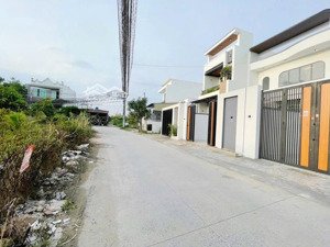 cần bán nhà tại đt 824, 1,34 tỷ, 3pn, 2wc, nhà thiết kế hiện đại thông thoáng