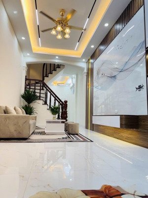 bán gấp nhà đẹp kiến hưng hà đông chính chủ cần bán gấp căn nhà mới đẹp, chỉ việc xách vali về ở
