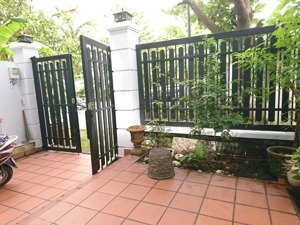 biệt thự kdc an ninh ngay trường tuệ đức, thích hợp ở, văn phòng, kho