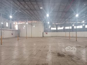 cho thuê kho xưởng 1.700 m2 giá 80 triệu đồng / đường quốc lộ 50 thị trấn cần giuộc long an