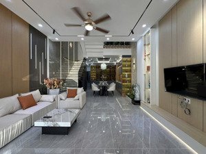 bán nhà 3 tầng hoà xuân full nội thất, thiết kế hiện đại hoà xuân