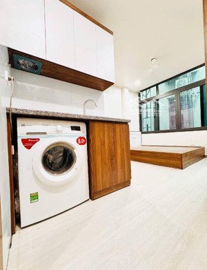 nguyễn trãi 56m 6 tầng nhỉnh 12 tỷ dt 700 triệu sau quy hoạch ra mặ phố