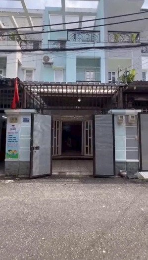 5tỷ520tr nhà đường thông xe hơi tô ngọc vân, quận 12. dt:4x15 1tr 2l 4pn. gần chợ trường học