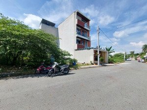 bán lô đất hẻm 47, gần chợ long trường. dt 65.8m2 giá 3.35 tỷ tl