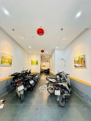 siêu phẩ miếu đầm 57m 7t mt 4m giá 14.89 tỷ nam từ liêm hà nội,ngõ thông,thang máy ,vài bước ra phố