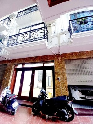 bán căn 6 tầng thang máy mặt phố kim giang
