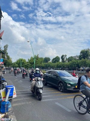 mặt tiền hoàng sa q3 đất tiện xây mới full dt nhỉnh 11 tỷ tl