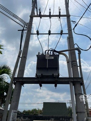 bán xưởng sx gần 2222 m2 đã chuyển đổi lên skc thuộc vĩnh cửu đồng nai - giá chỉ 13,5 tỷ