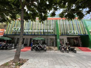 siêu hiếm! mặt phố nguyễn trãi, mt hơn 10m, phù hợp showroom, thời trang thương hiệu lớn.