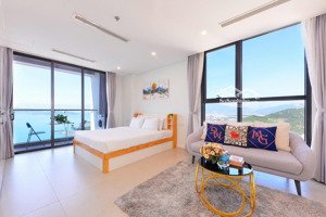 căn hộ view biển - toà sciena bay - 25 phạm văn đồng:
- căn studio , căn góc có 2 view.