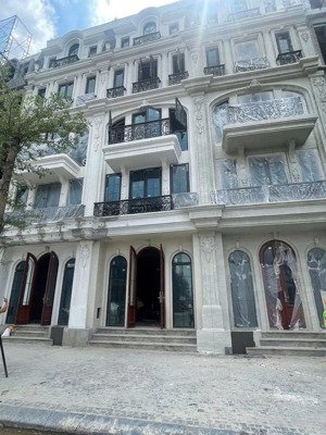 bán liền kề hoài đức 5pn, 4wc tại noble palace tây thăng long, 9,2 tỷ, 55m2