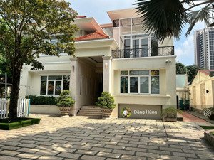 cho thuê biệt thự gần 900m2, trần văn sắc, thảo điền - 1 trệt 2 lầu, kinh doanh tự do. giá 160tr/th