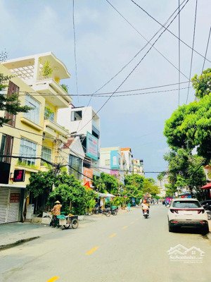 cần bán nhà 5 tầng 8.4m*20m 169m2 mặt tiền 206a d5 - nguyễn gia trí phường 25 bình thạnh 49 tỷ