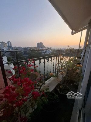 bán nhà ngõ 52 tô ngọc vân-tây hồ, 116m2x6t mt 12,5m giá 43tỷ. lô góc, 20m ra hồ quảng bá, sát phố