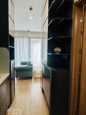 chính chủ gửi bán studio 33m2- 2,72 tỷ tòa pavilion tầng 18 căn 08 vinhome ocean park gia lâm.