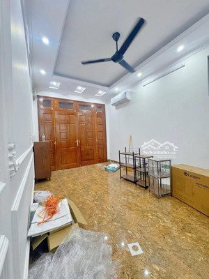 bán nhà riêng ngô tất tố 44m2 - 4 tầng - mặt tiền 3.3m - giá 17.1 tỷ - lô góc 3 thoáng -thang máy