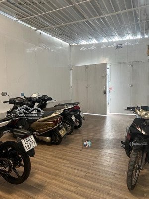 "tổng giảm chào 300tr" - chdv - sát ngay chợ bà chiểu - dòng tiền 40tr/tháng - hơn 130m2 chỉ 9.x tỷ