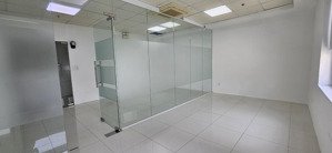 văn phòng luxcity q7 huỳnh tấn phát 33m2 giá 6tr4 có sẵn máy lạnh âm trần rèm cửa.lh : 