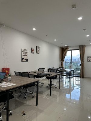 bán 53m2 q7 riverside có sẵn hợp đồng thuê 8tr/tháng giá chỉ 2,350 tỷ (rẻ hơn thị trường 300tr)