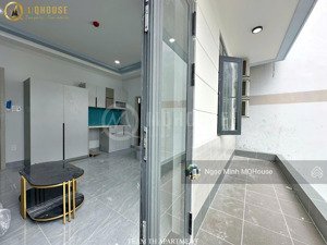 khai trương căn hộ studio mới 100%. thang máy hầm xe , ngay tt b.thanh . bãi oto ngay nhà