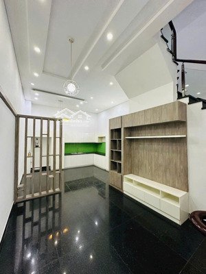 nhà mặt tiền 2 lầu sân thượng 5m*18m - giá 6,49 tỷ - 1632 lê văn lương - cách khải hoàn prime 1km