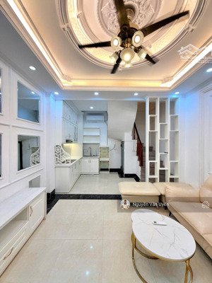 nhà đẹp phố xuân thủy cầu giấy -, ngõ nông thoáng, giá chỉ 7,8 tỷ dt 36 m2 , 5 tầng, mặt tiền 4,3m