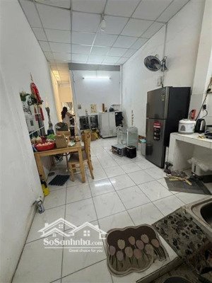 xe hơi tới nhà, gần mặt tiền đường, bán đất tặng nhà,117m2,sổ riêng, thích hợp xây mới cao tầng.