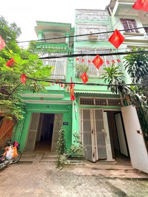 bán nhà phân lô nghĩa đô - ô tô đỗ cửa - dân trí cao - sổ hoa hậu