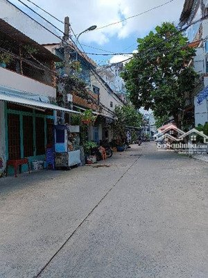 bán nhà 2 tầng hẻm 8m thông đường lạc long quân, quận 11