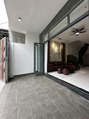 vì làm ăn thua lỗ bán gấp căn nhà mt đường mỹ phước tân vạn với giá 2 tỷ650 -68m2 còn thương lượng