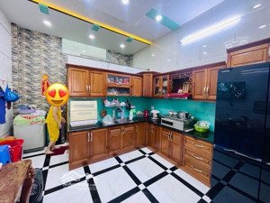 bán nhà kinh dương vương 58m2 3 tầng 4pn 5.7 tỷ hxh 6m dân trí cao aeon mall bình tân