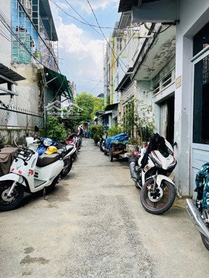 nhà phố sát chợ an nhơn,p6, gò vấp. dt 32m2. 3pn. giá chỉ 5 tỷ 750 thương lượng.