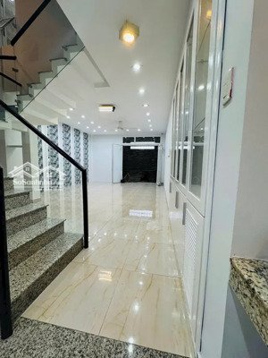 bán nhà trần mai ninh 93m² 4 tầng 15 tỷ có sân thượng, hxh