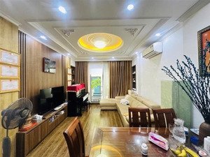 - oto vào nhà - dt : 41 m - mt 3,8 m giá 12 tỷ xxx - gần cầu vĩnh tuy , gần tttm aeon - vị trí