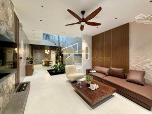 cho thuê nhà đẹp 4 phòng ngủ nội thất cao cấp khu nam việt á